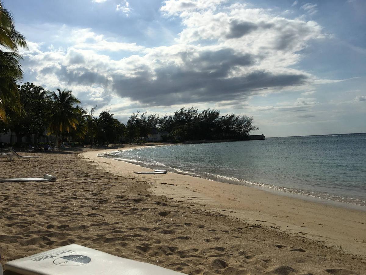 Luxury Villa Sleeps 6, Beach Access, Montego Bay Exterior foto